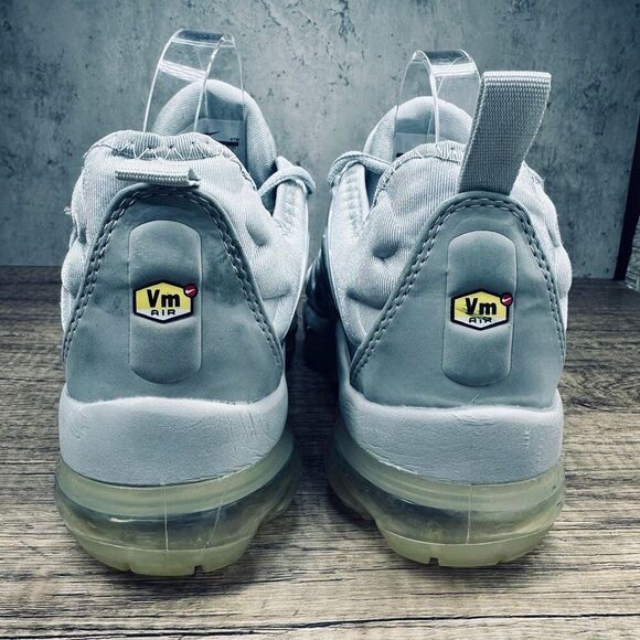 Nike~Men’s~Air VaporMax Plus~Cool Grey 924453-005 Lifestyle Sneakers~Size 7 main image 6
